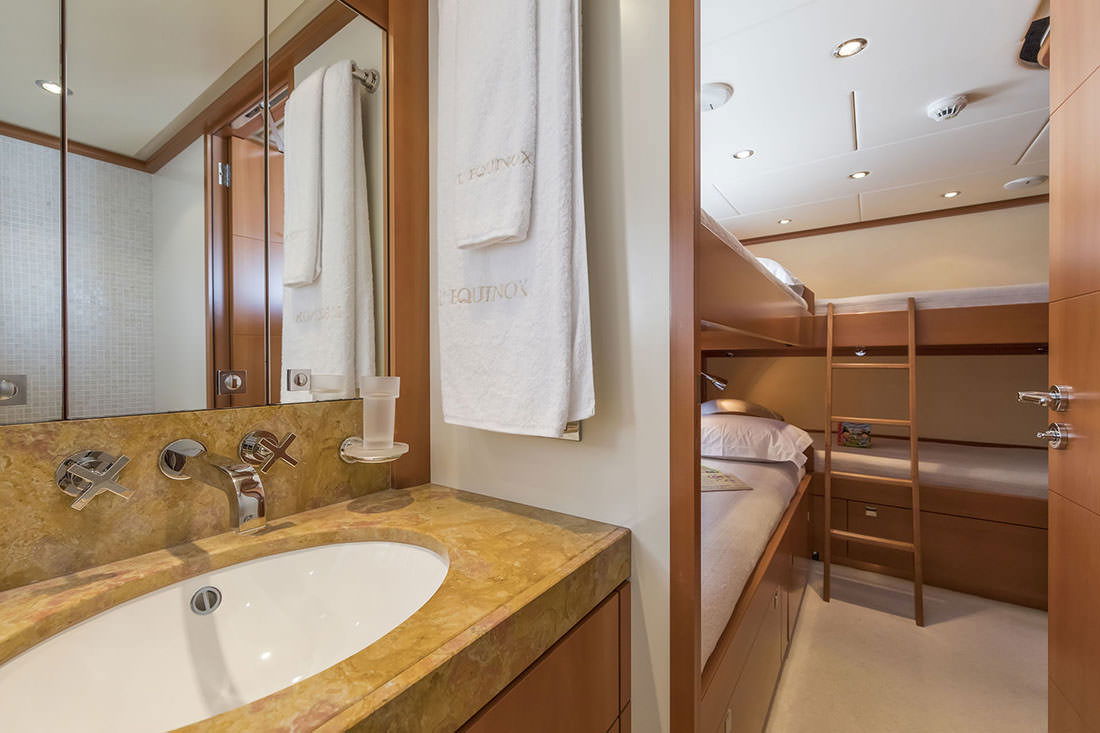 Heesen 3700