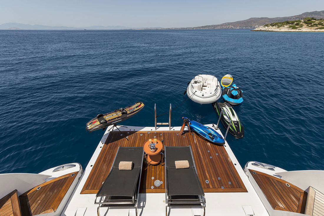 Heesen 3700