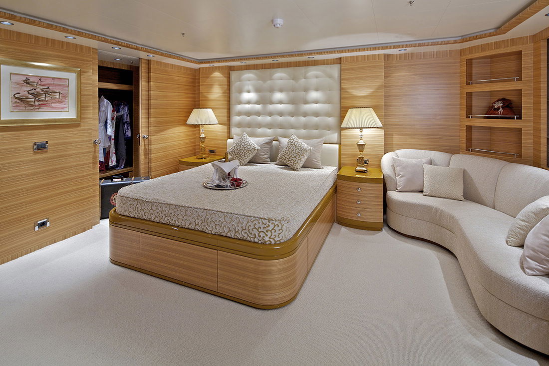 Golden Yachts 175