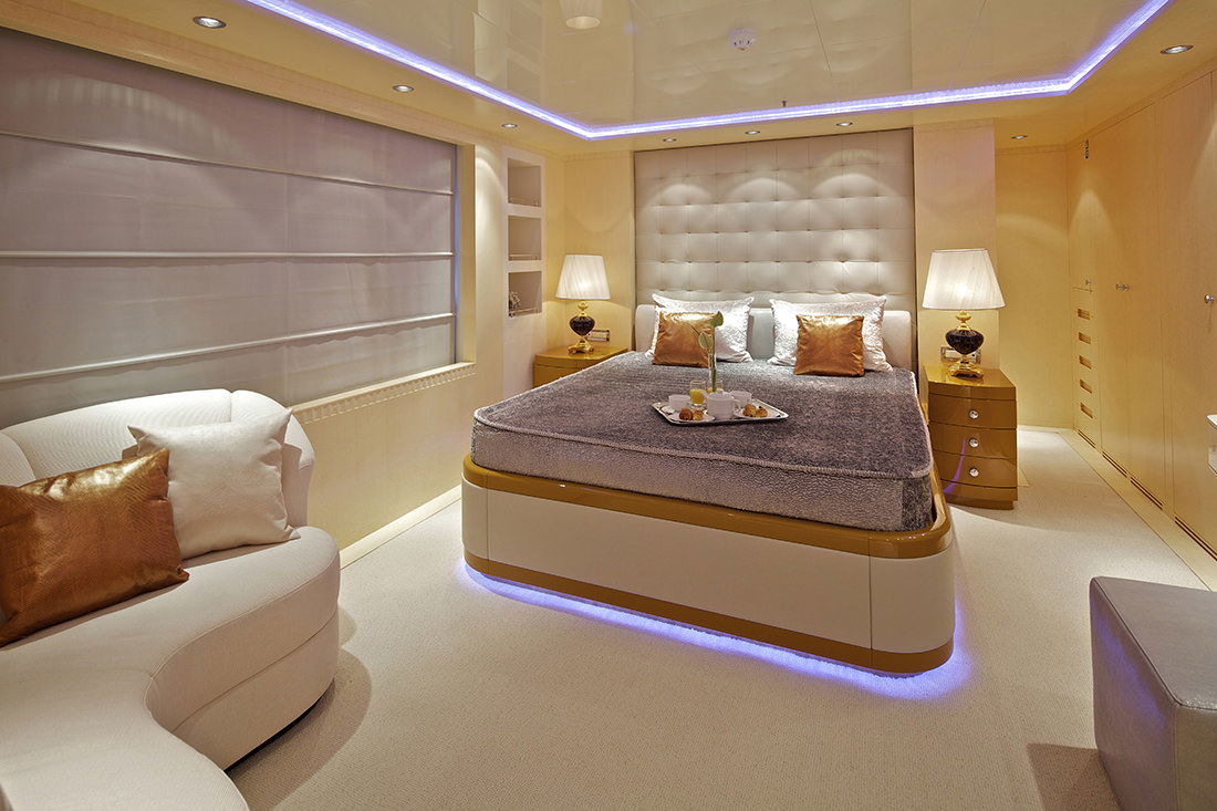 Golden Yachts 175