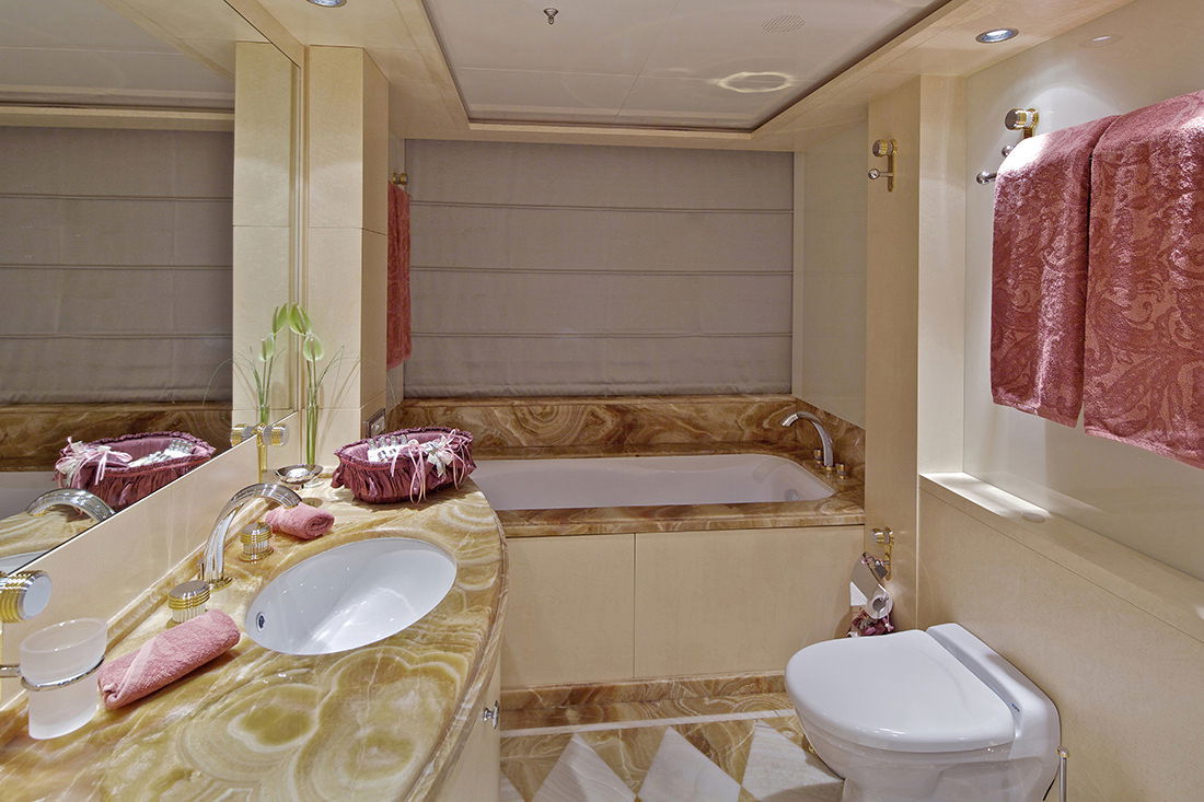 Golden Yachts 175