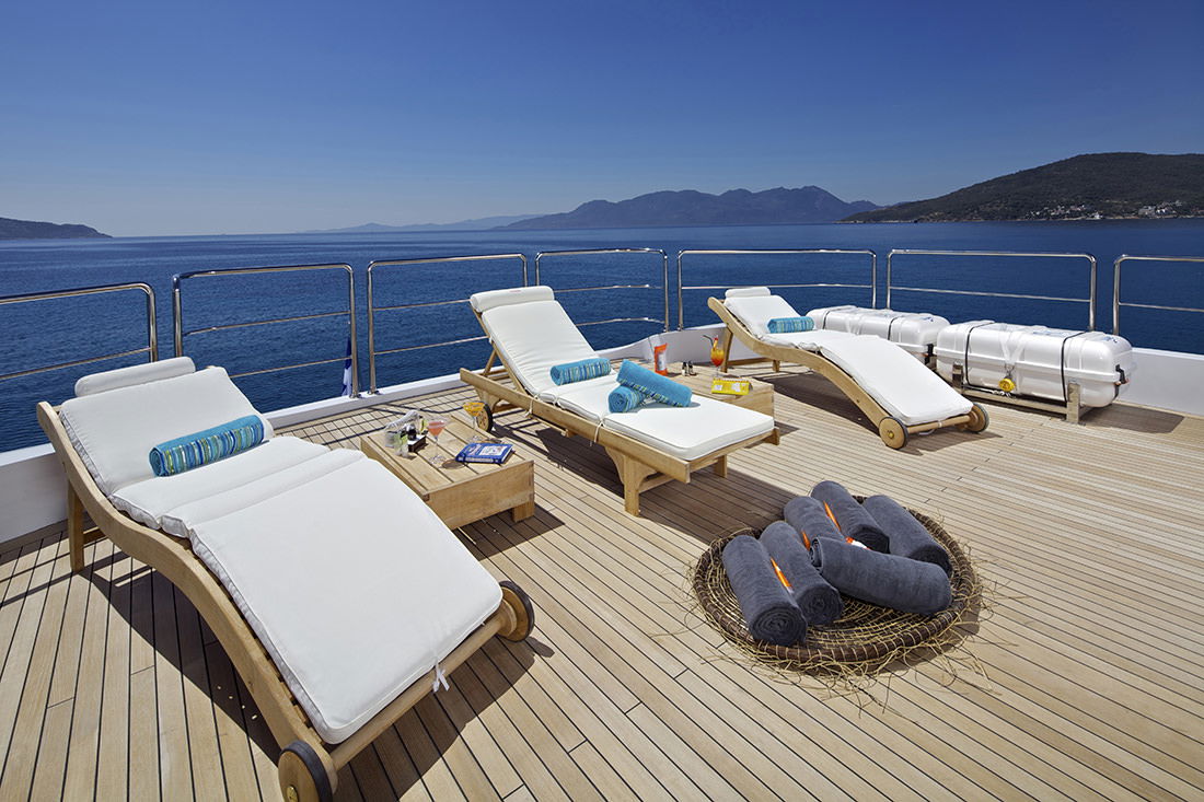 Golden Yachts 175