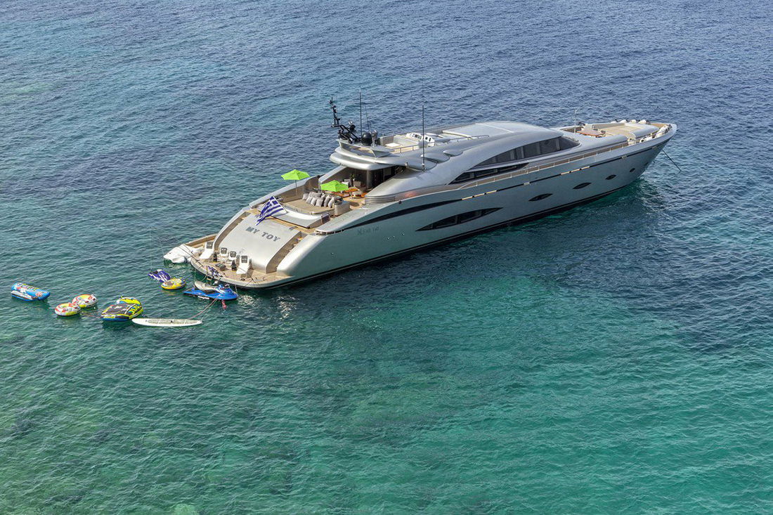 AB Yachts 140