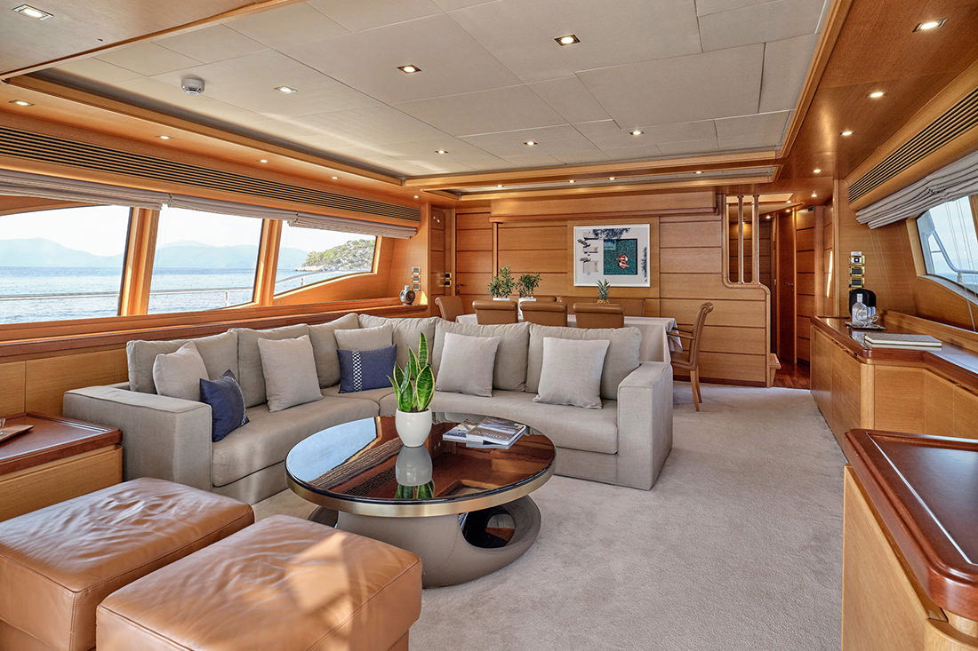 Ferretti 97 Custom Line