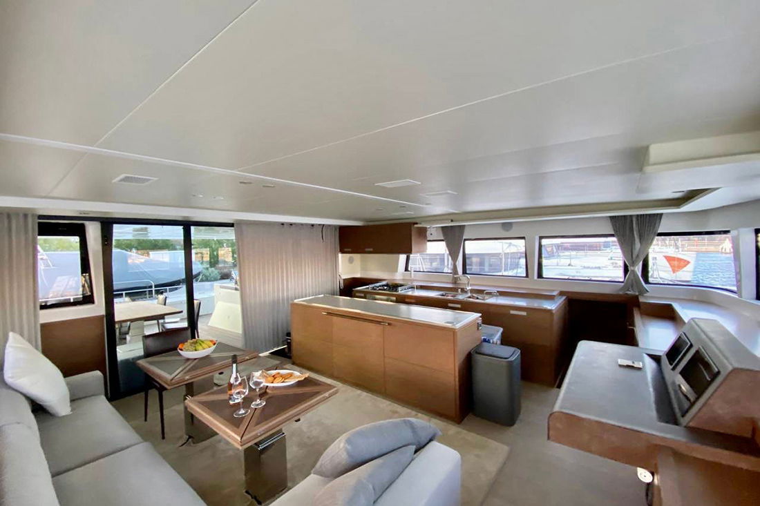 Lagoon 620