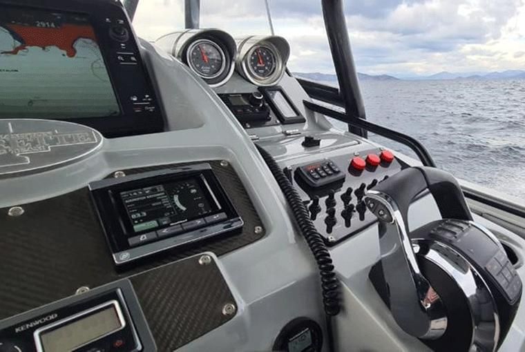 Cigarette 39 Top Fish