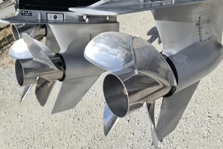 Cigarette 39 Top Fish