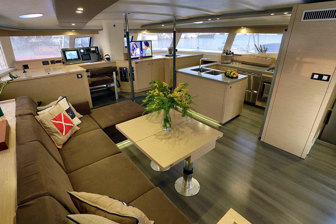 Fountaine Pajot Sanya 57