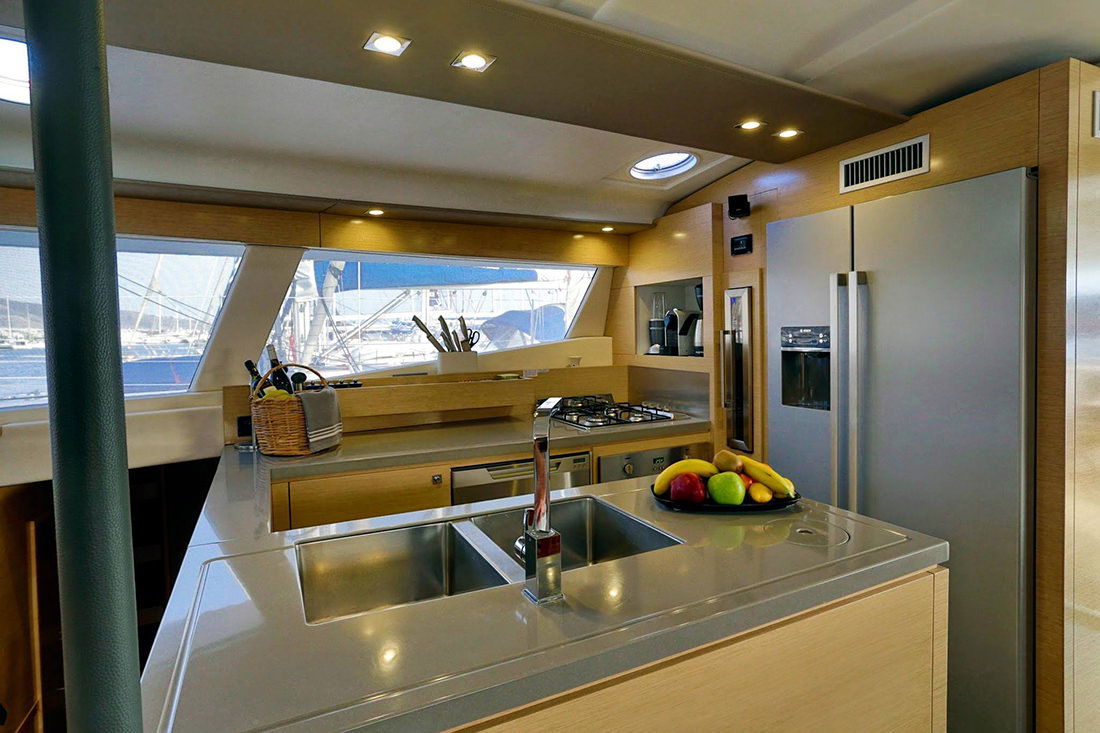 Fountaine Pajot Sanya 57