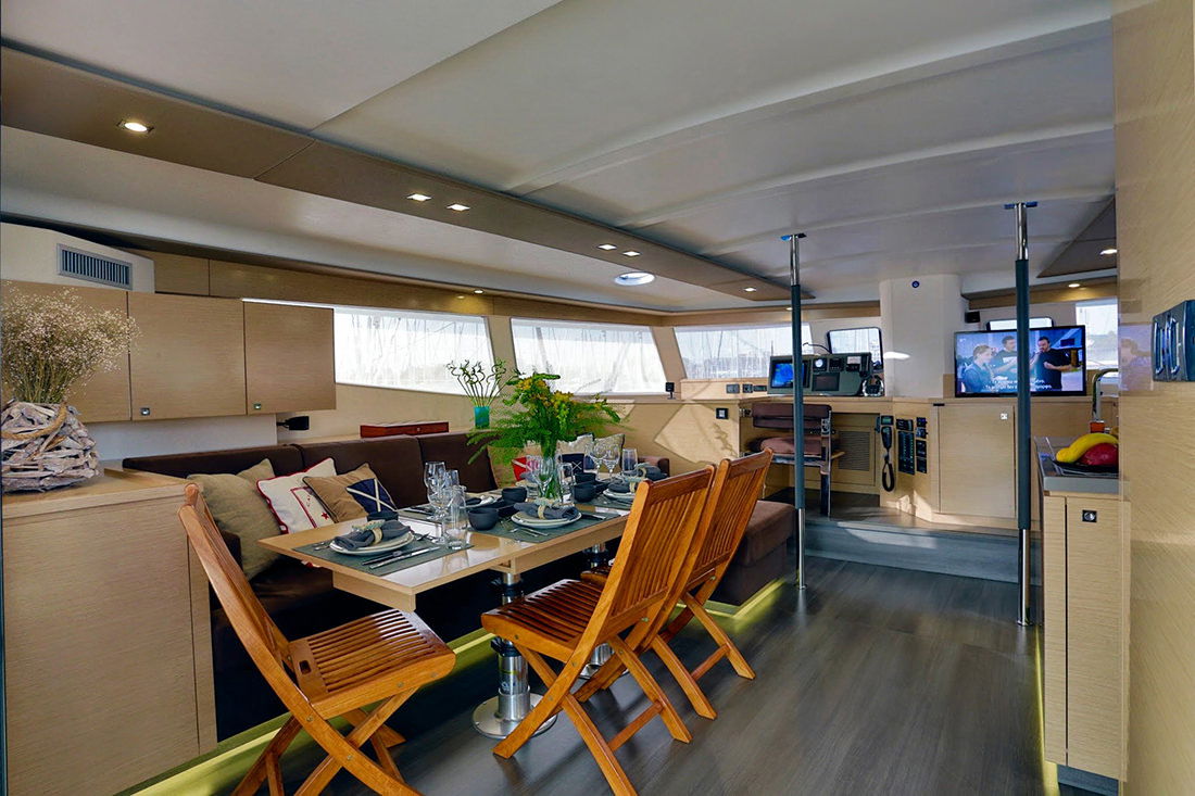 Fountaine Pajot Sanya 57