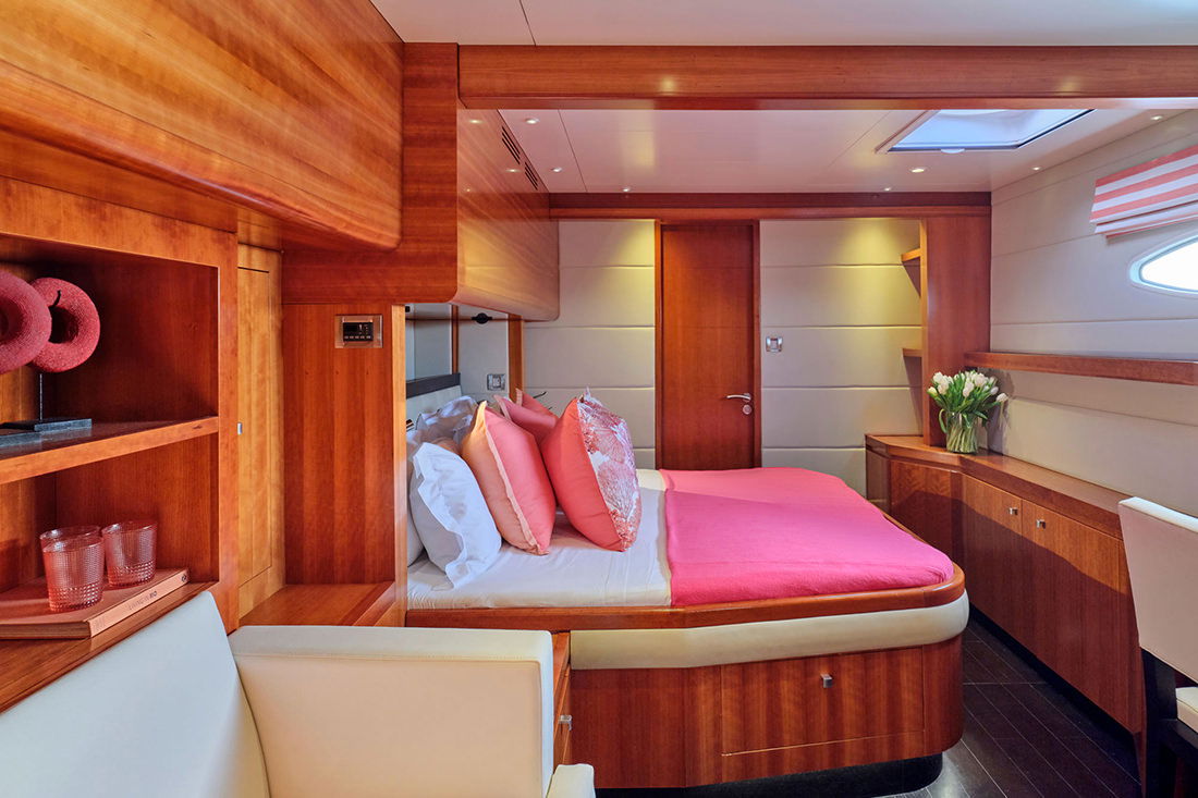 Fountaine Pajot Galathea 65