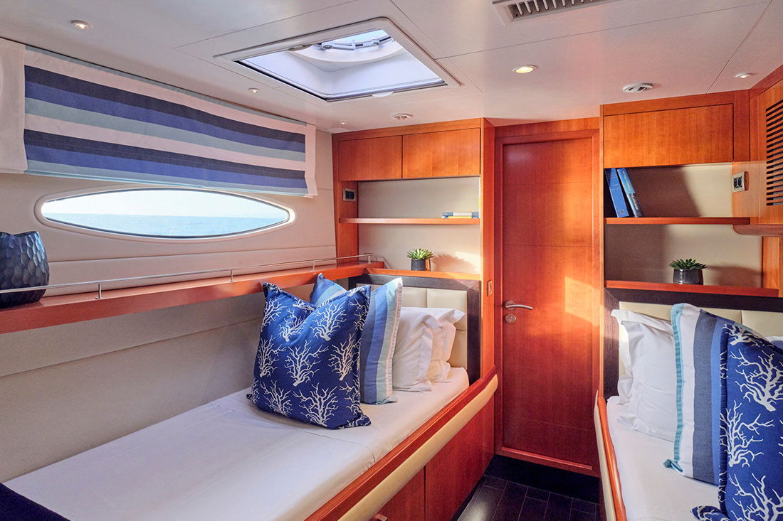 Fountaine Pajot Galathea 65