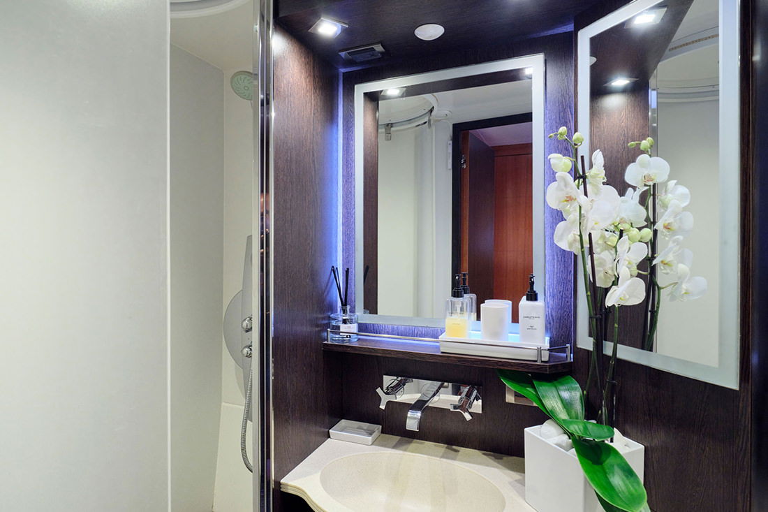 Fountaine Pajot Galathea 65