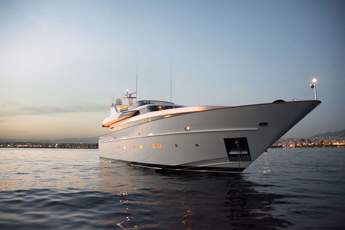 Cantieri di Pisa Akhir 105