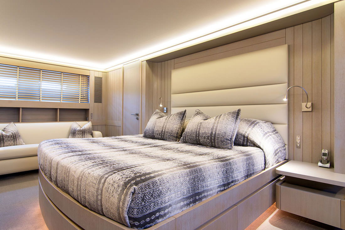 Cantieri di Pisa Akhir 105