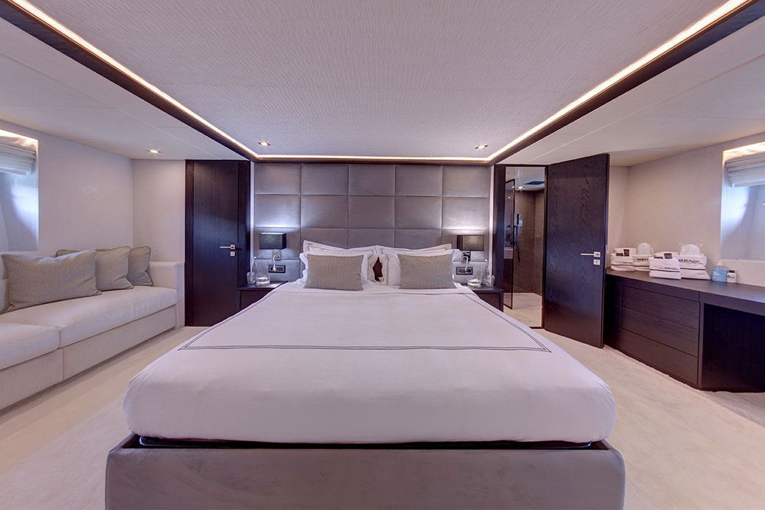 Cantieri di Pisa Akhir 110