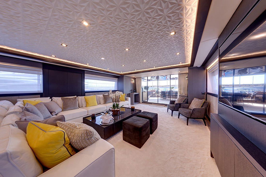 Cantieri di Pisa Akhir 110