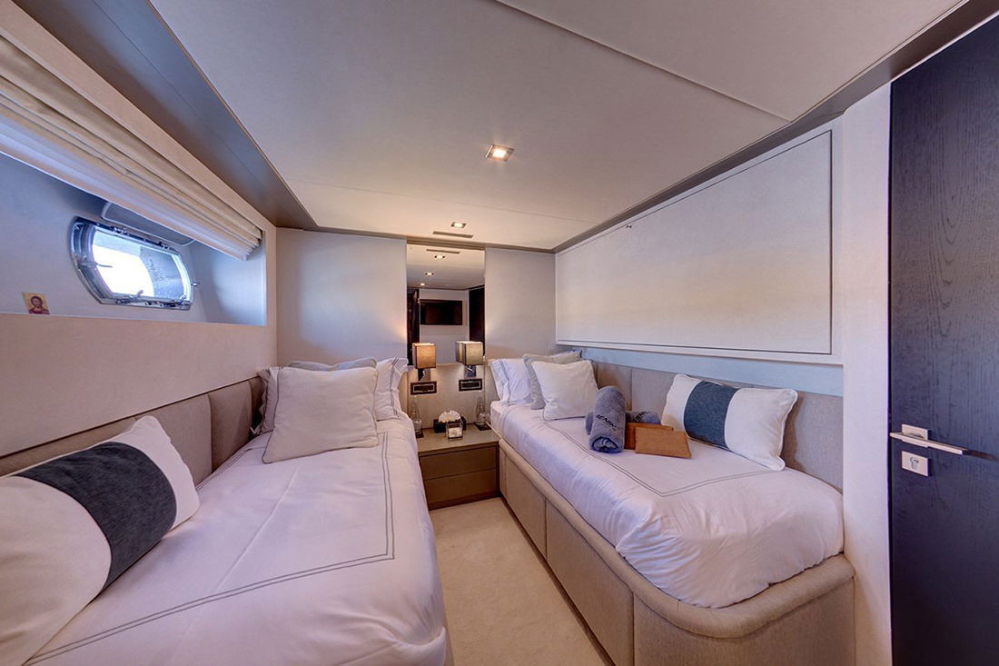 Cantieri di Pisa Akhir 110