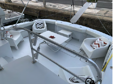 Hatteras 70 Enclosed Bridge