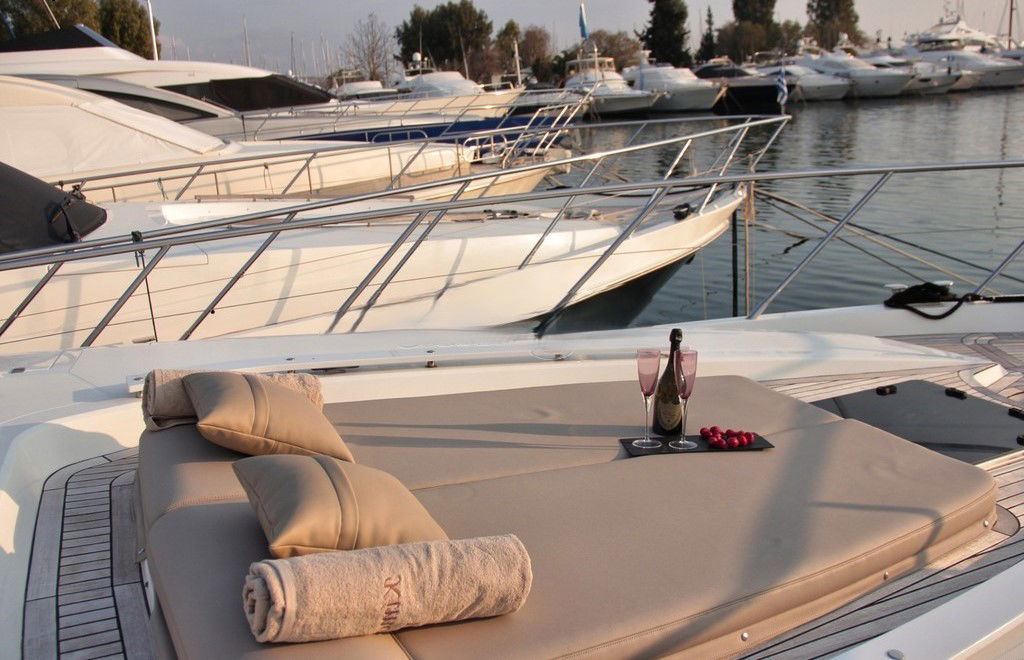 Sealine T60
