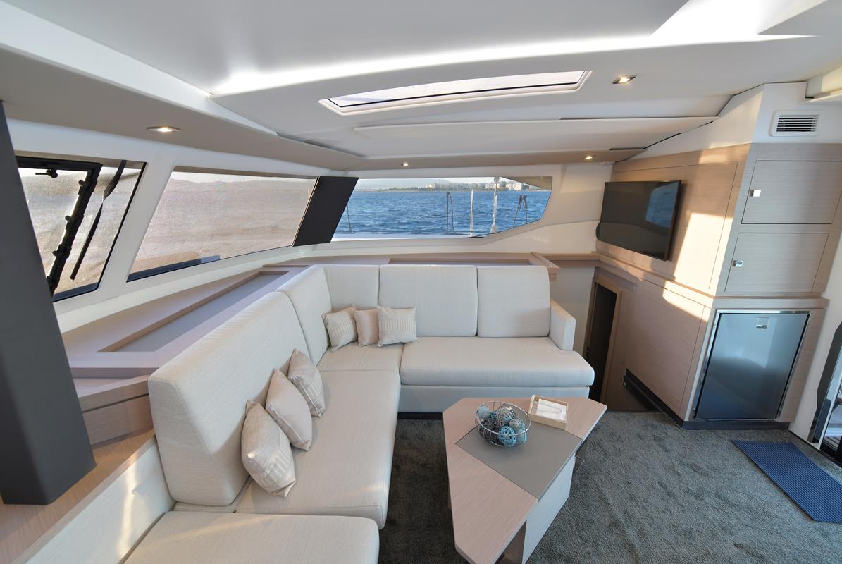 Eclipsea | A/C, Gen, Water-maker, 12 pax