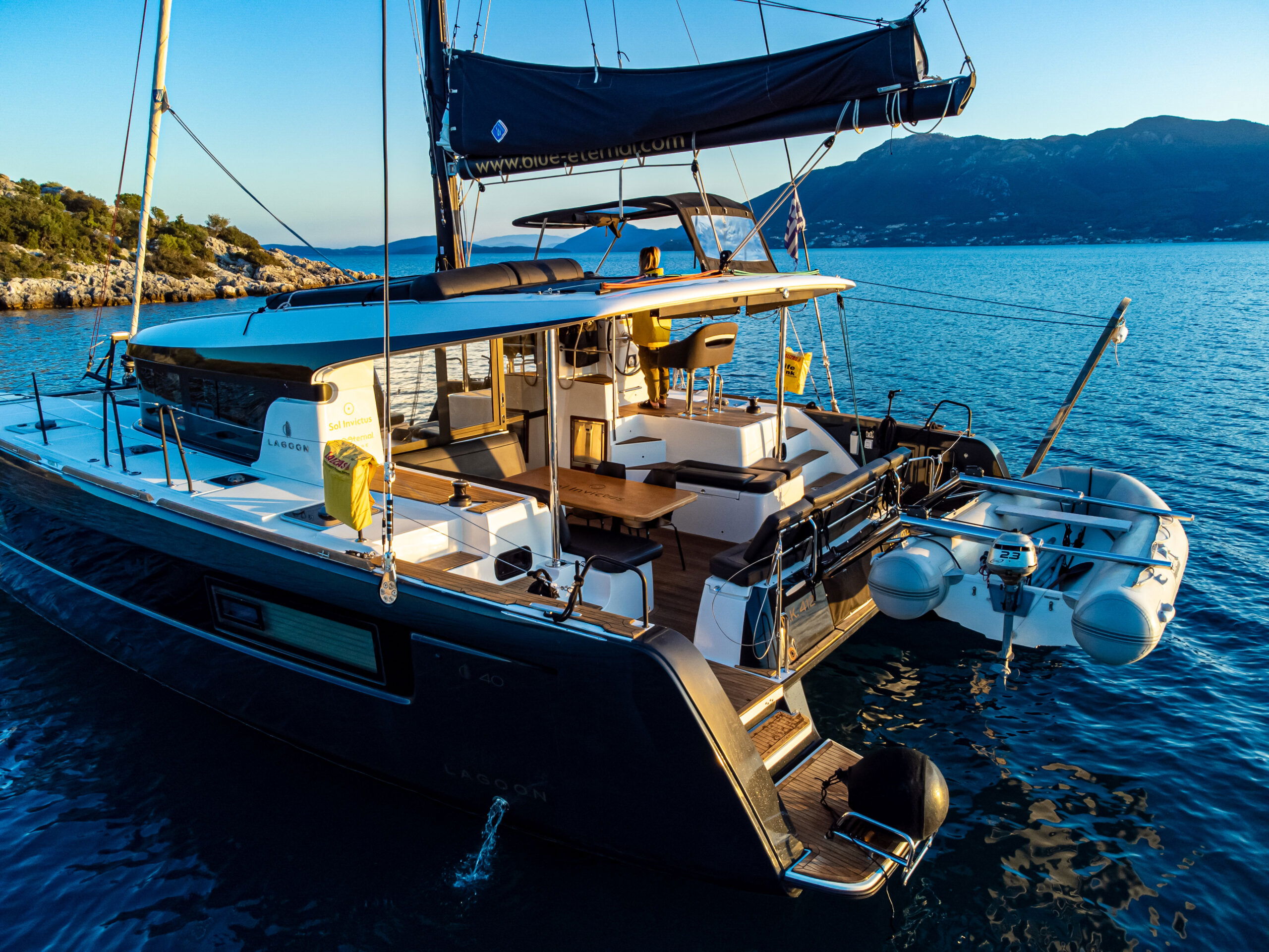 Sol Invictus VIP-equipped