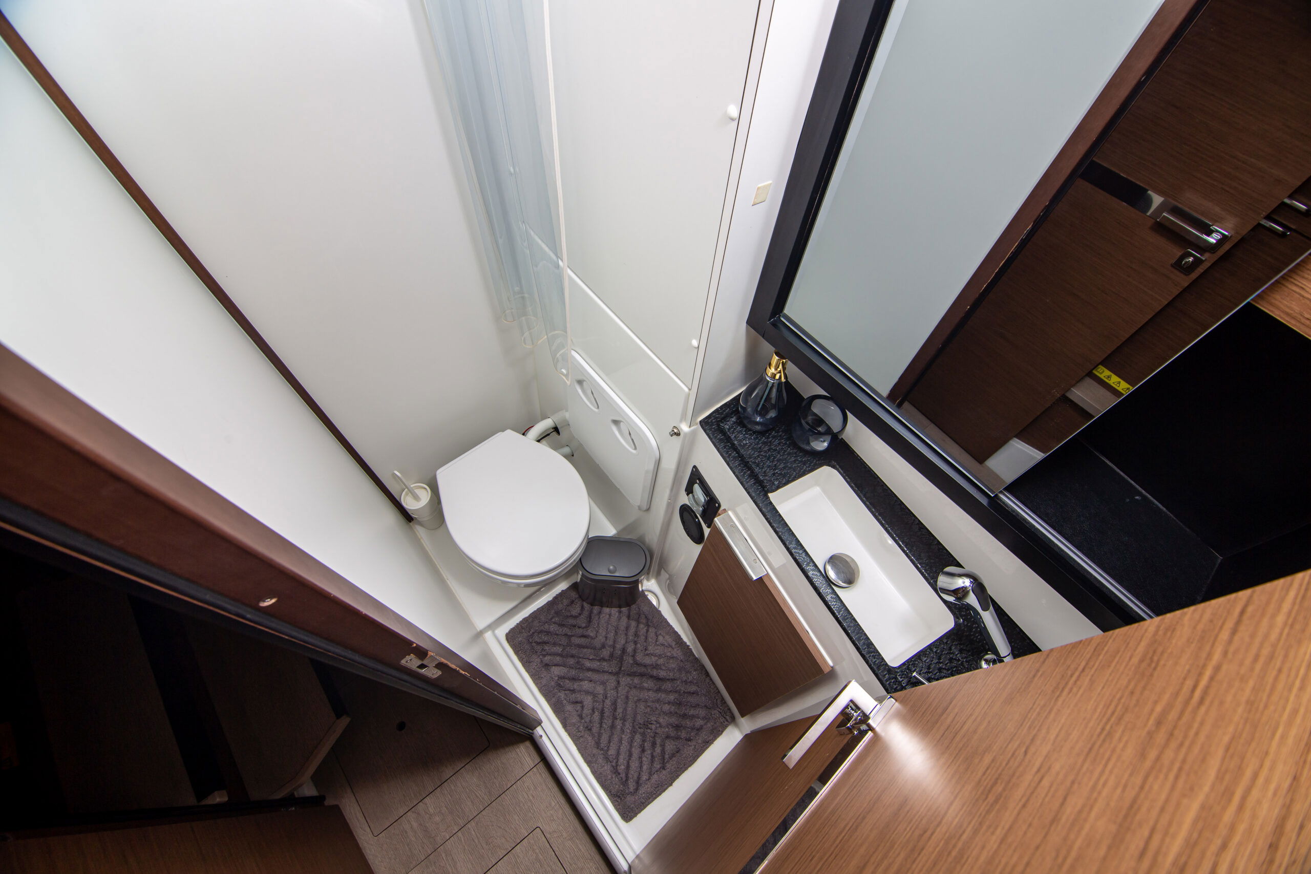 Sol Invictus VIP-equipped