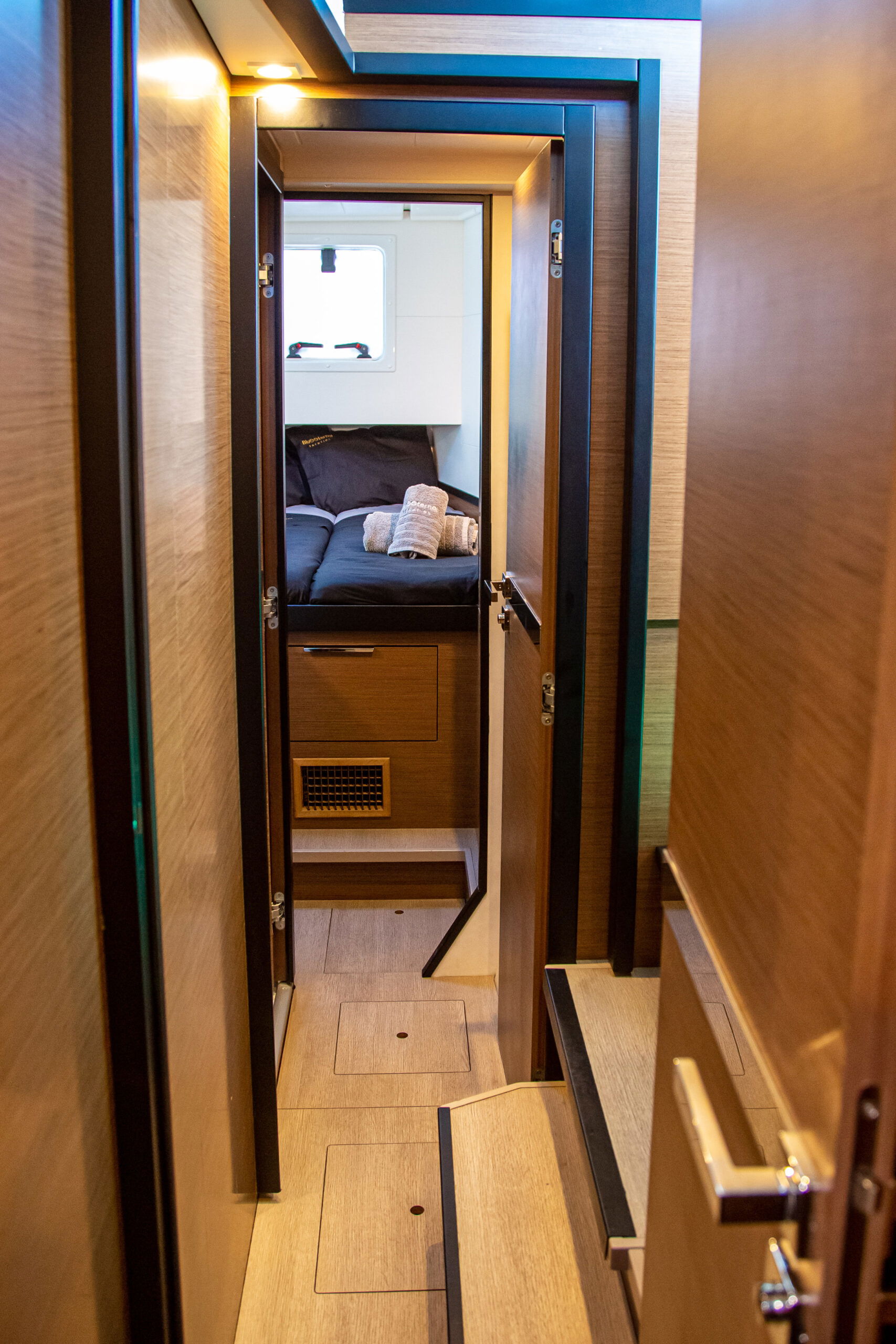 Sol Invictus VIP-equipped