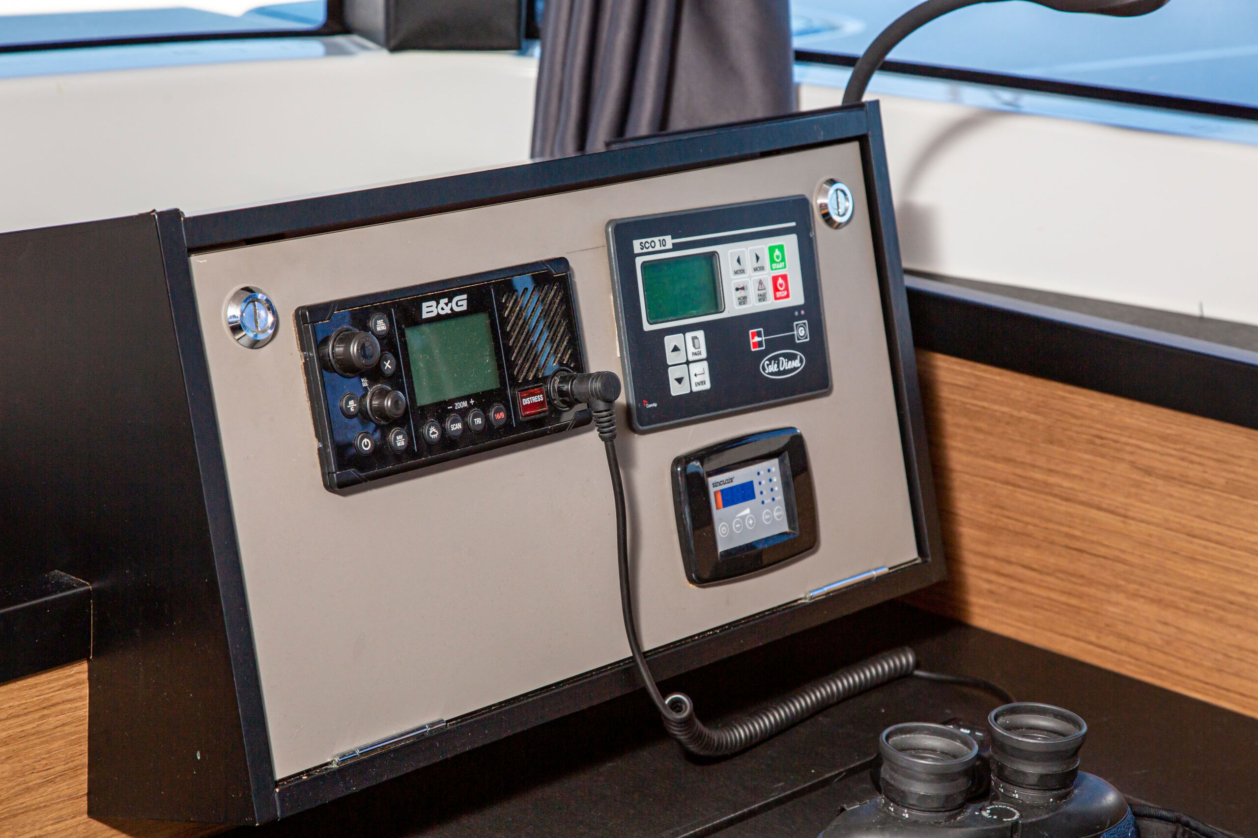 Sol Invictus VIP-equipped