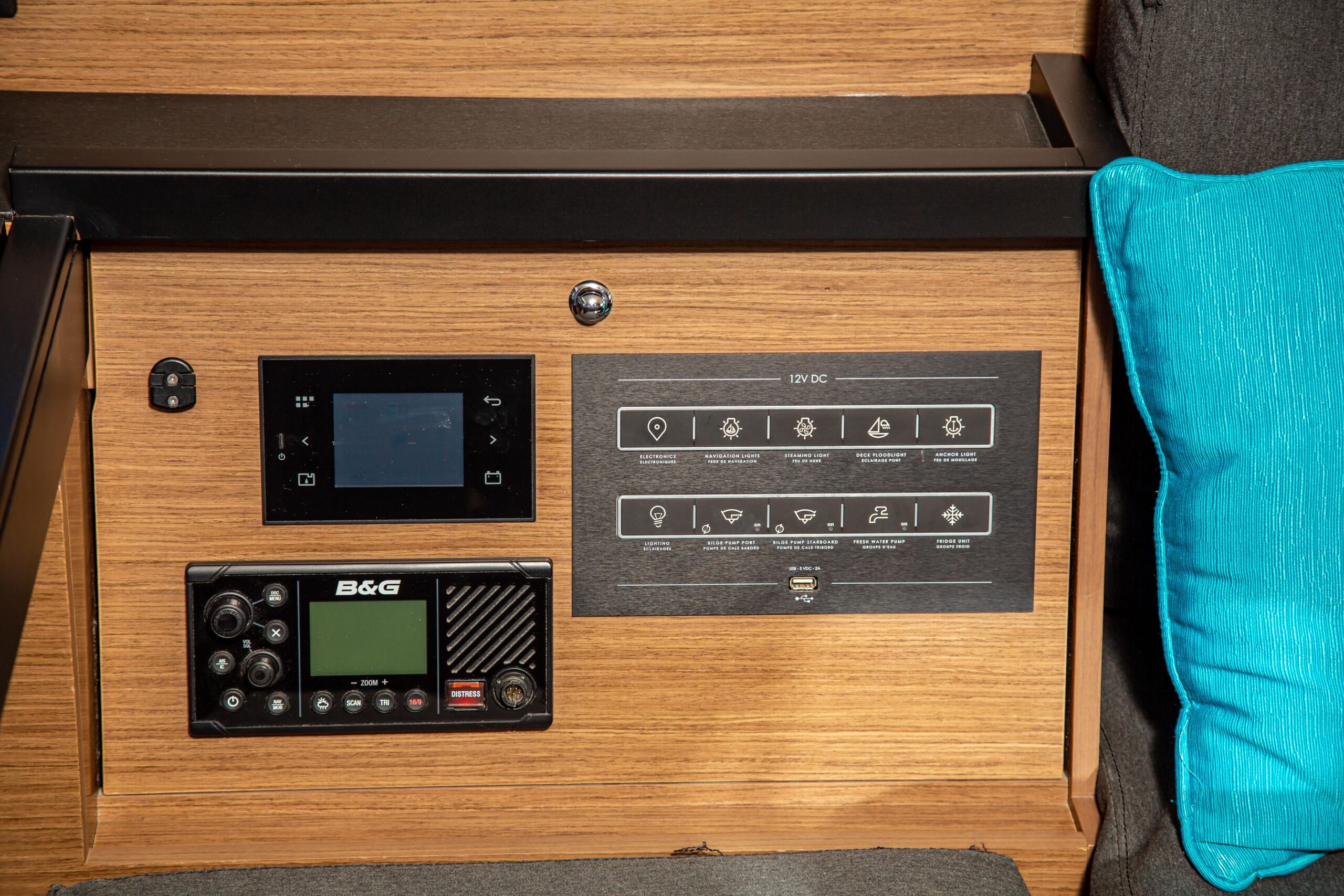 Sol Invictus VIP-equipped