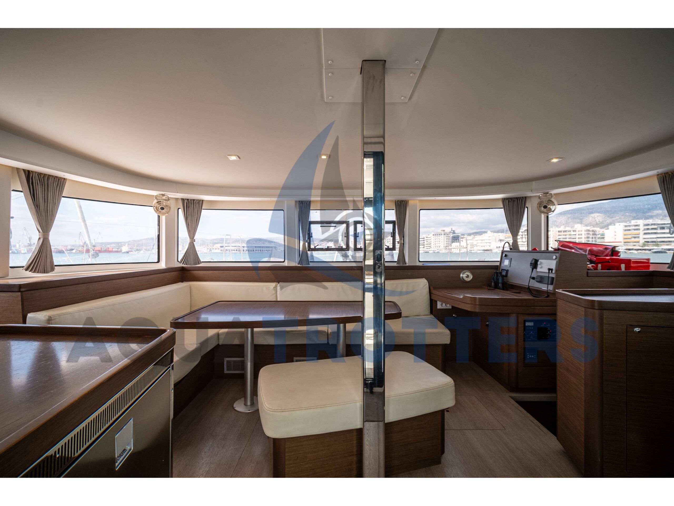 SILENCE  (A/C and Generator)