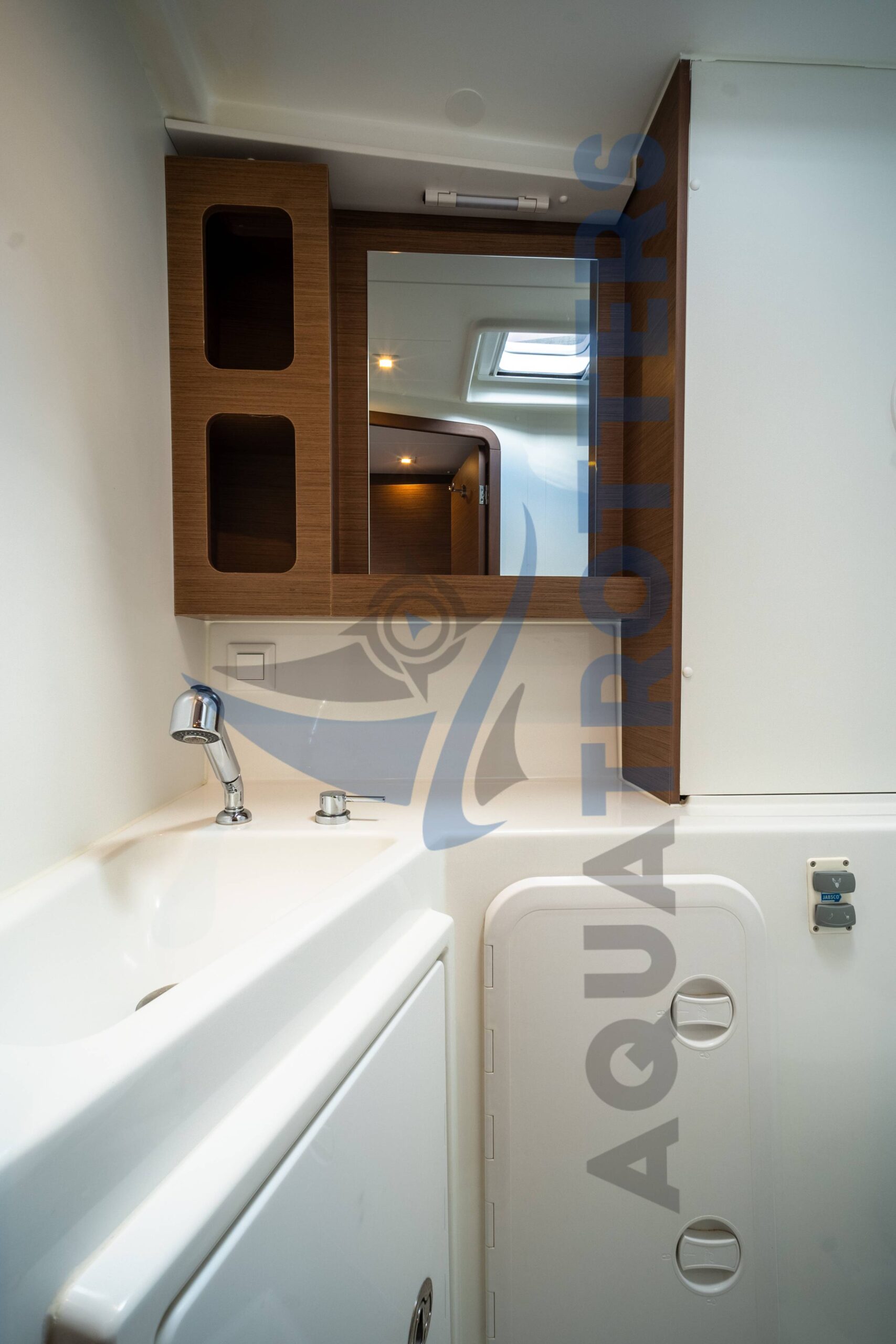 SILENCE  (A/C and Generator)