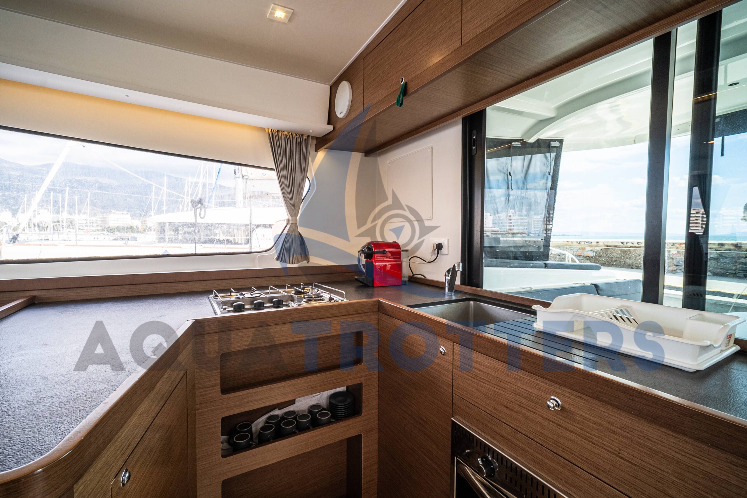 SILENCE  (A/C and Generator)