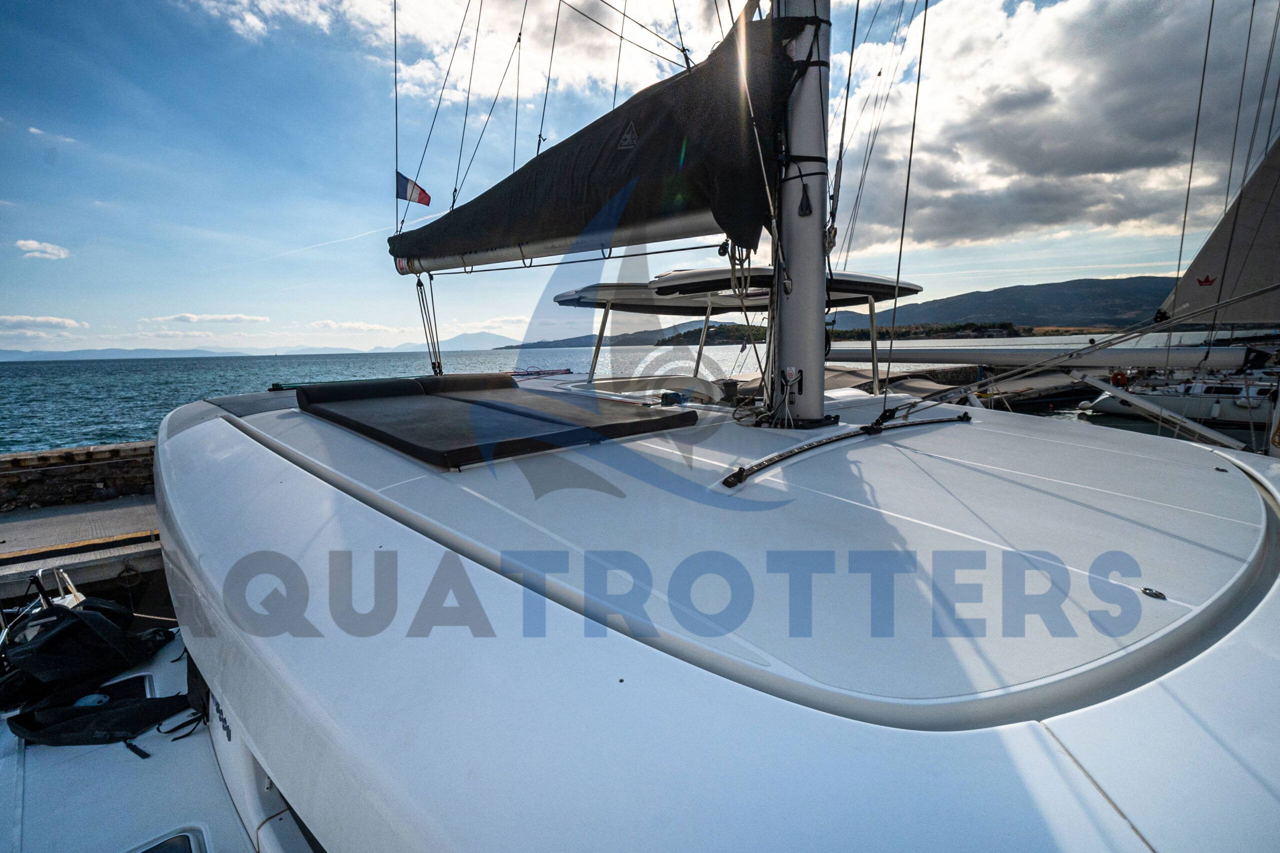 SILENCE  (A/C and Generator)