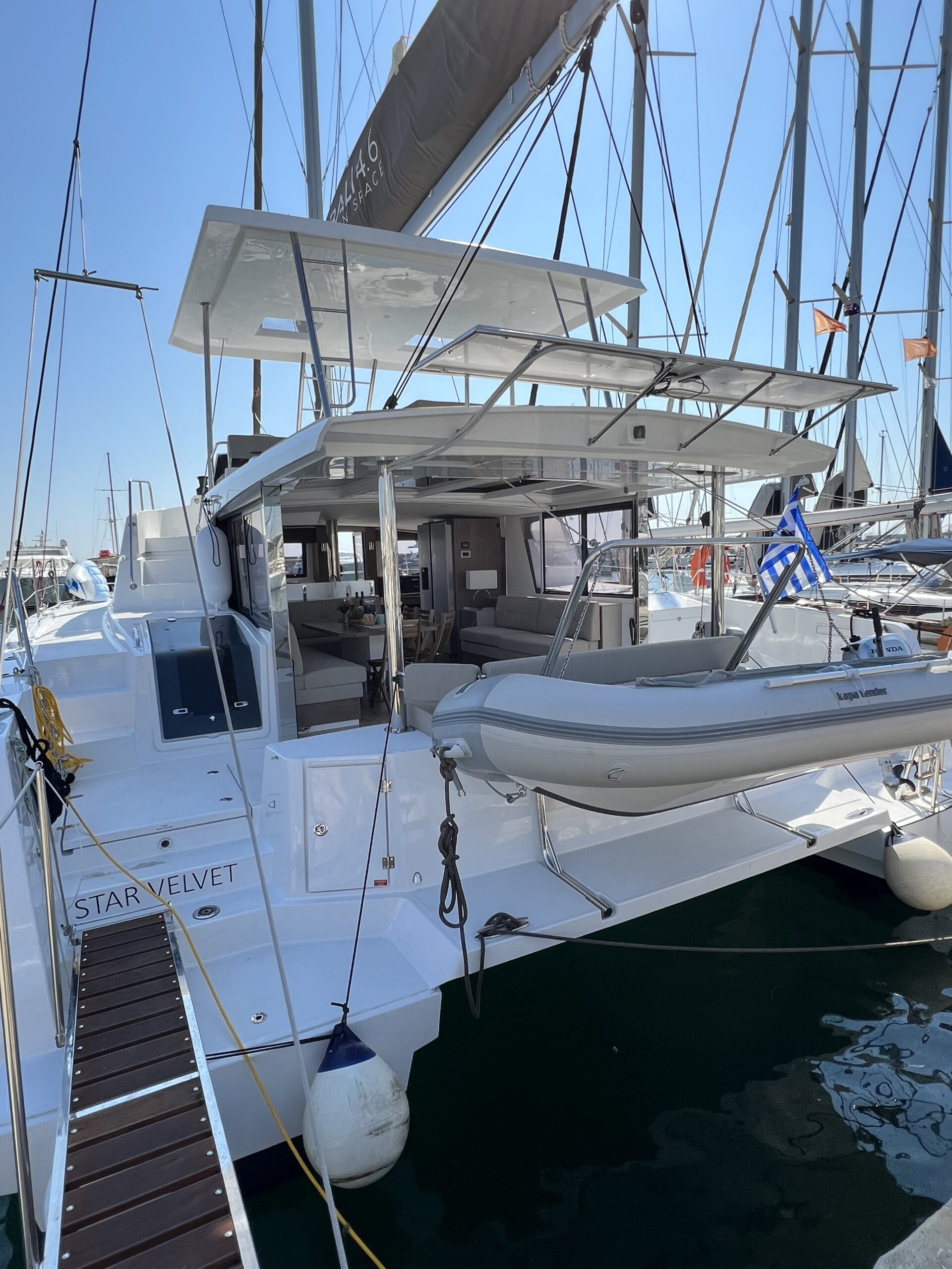 Star Velvet (A/C, Generator, Water Maker, dishwasher)