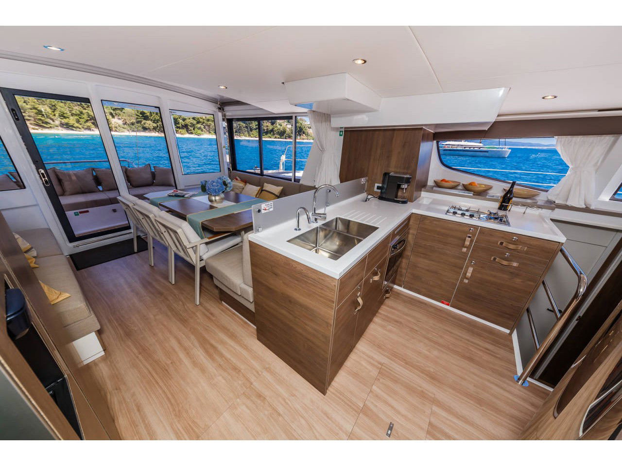 Margeo XVIII (A/C, Generator, Water Maker, dishwasher)