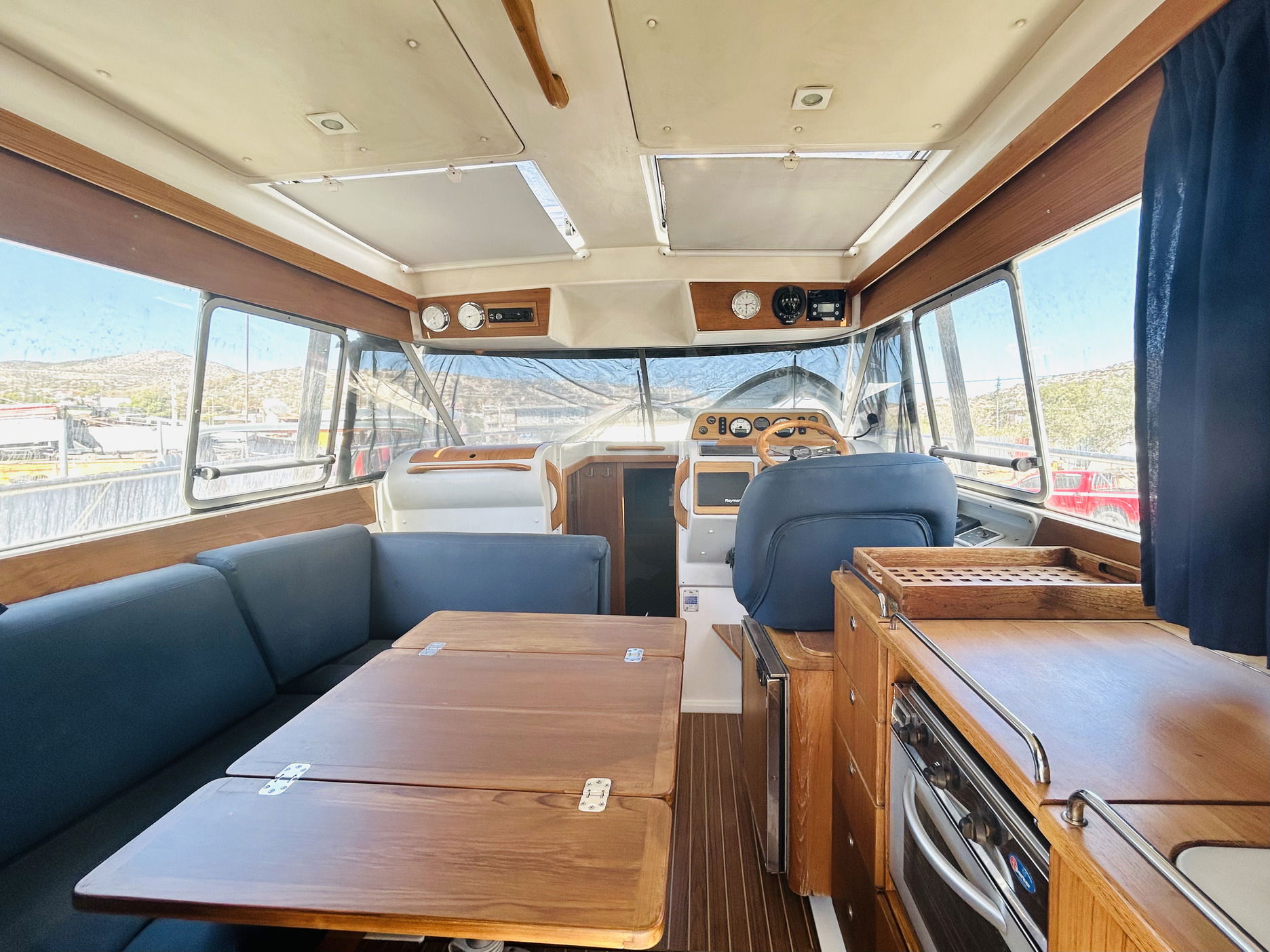 Nimbus 320 Coupe