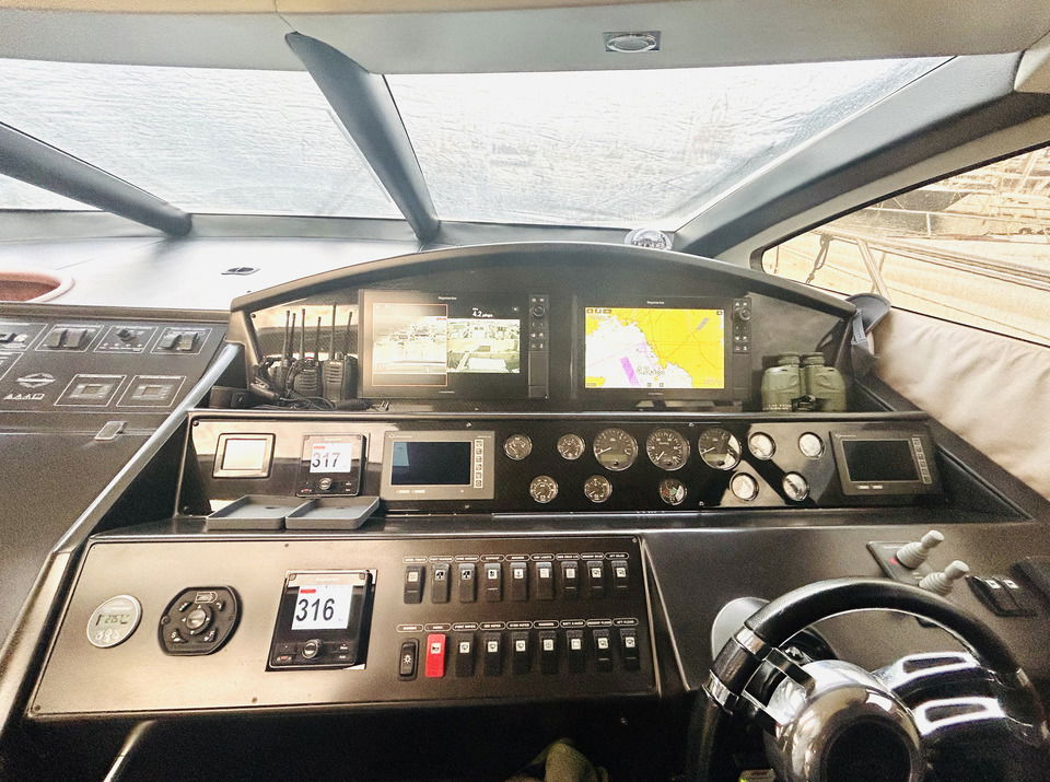 Sunseeker Predator 72