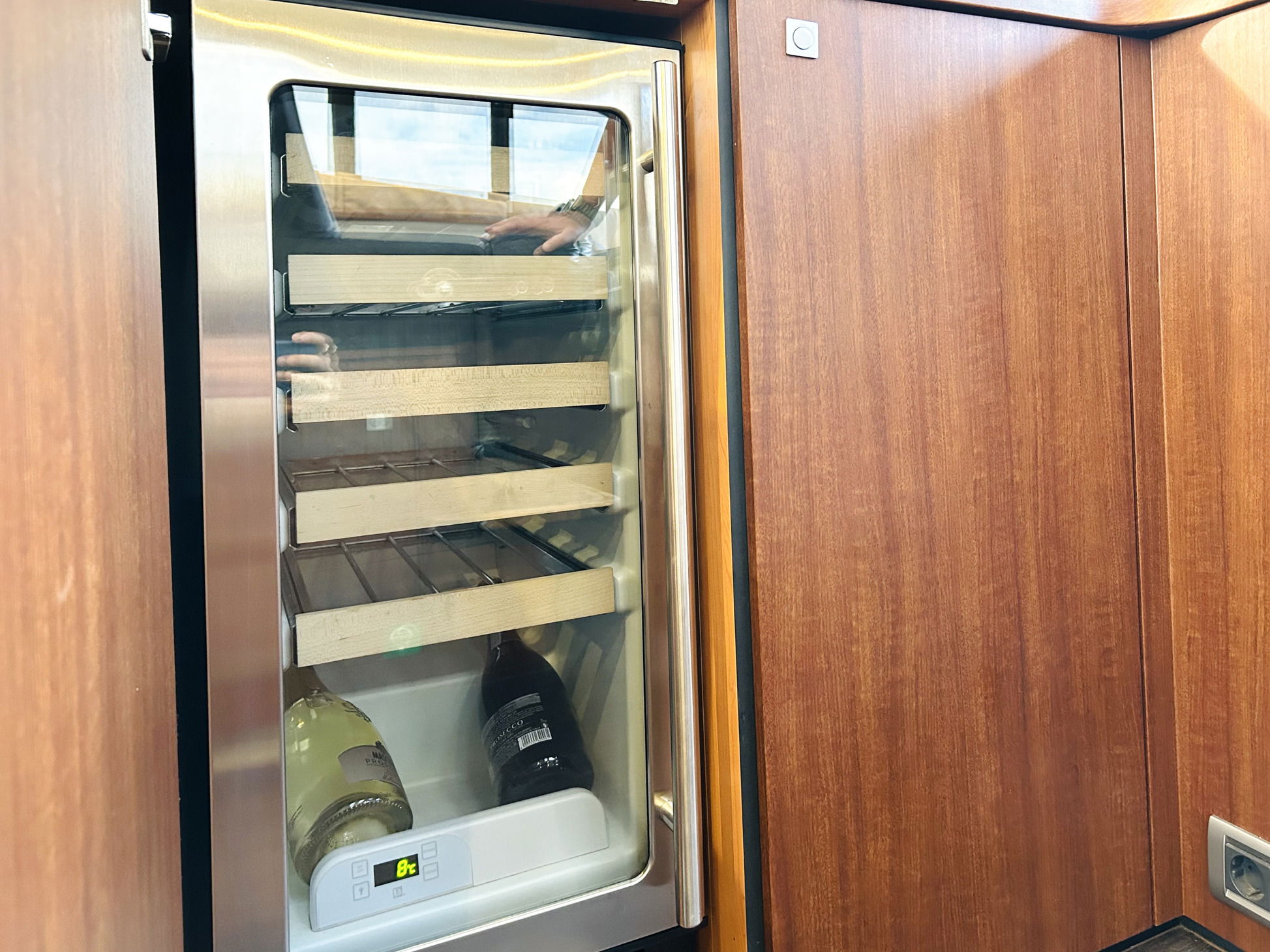 Sunseeker Predator 72