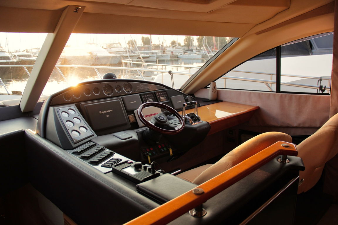 Sealine T60