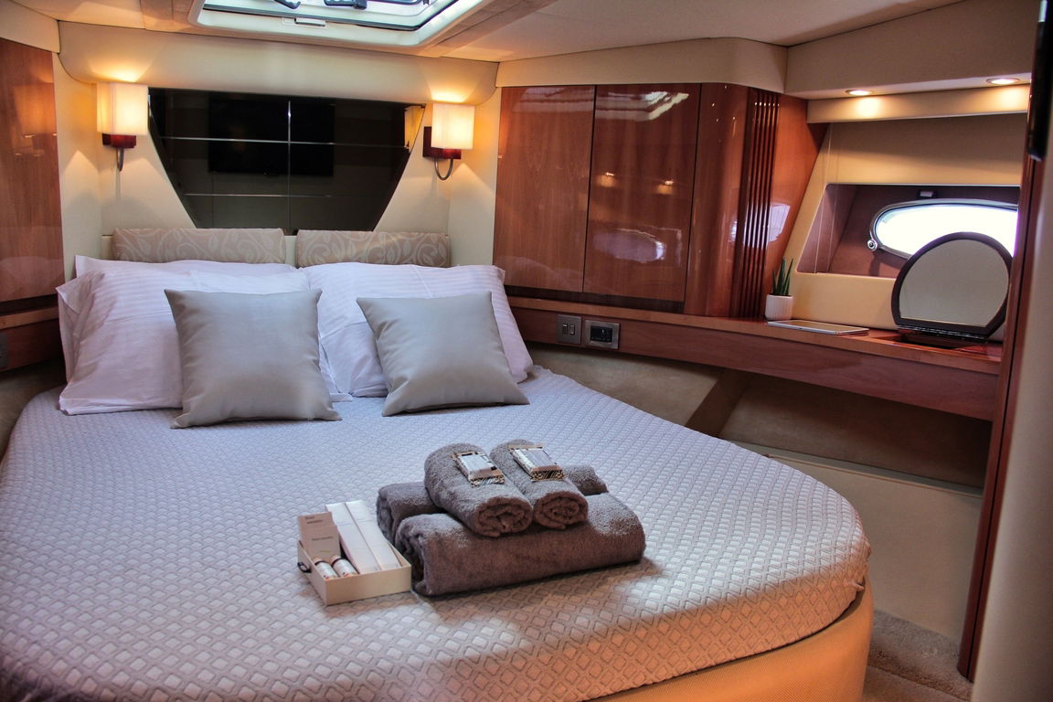 Sealine T60