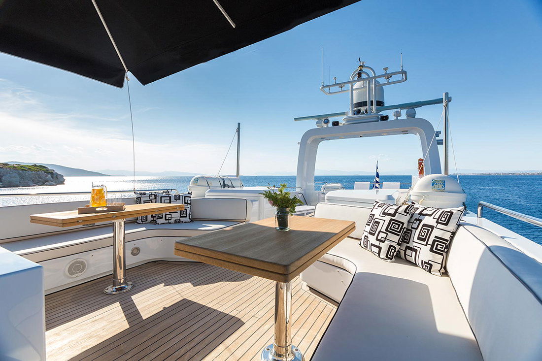 Devonport Custom 42m