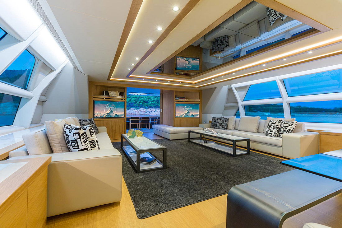 Devonport Custom 42m
