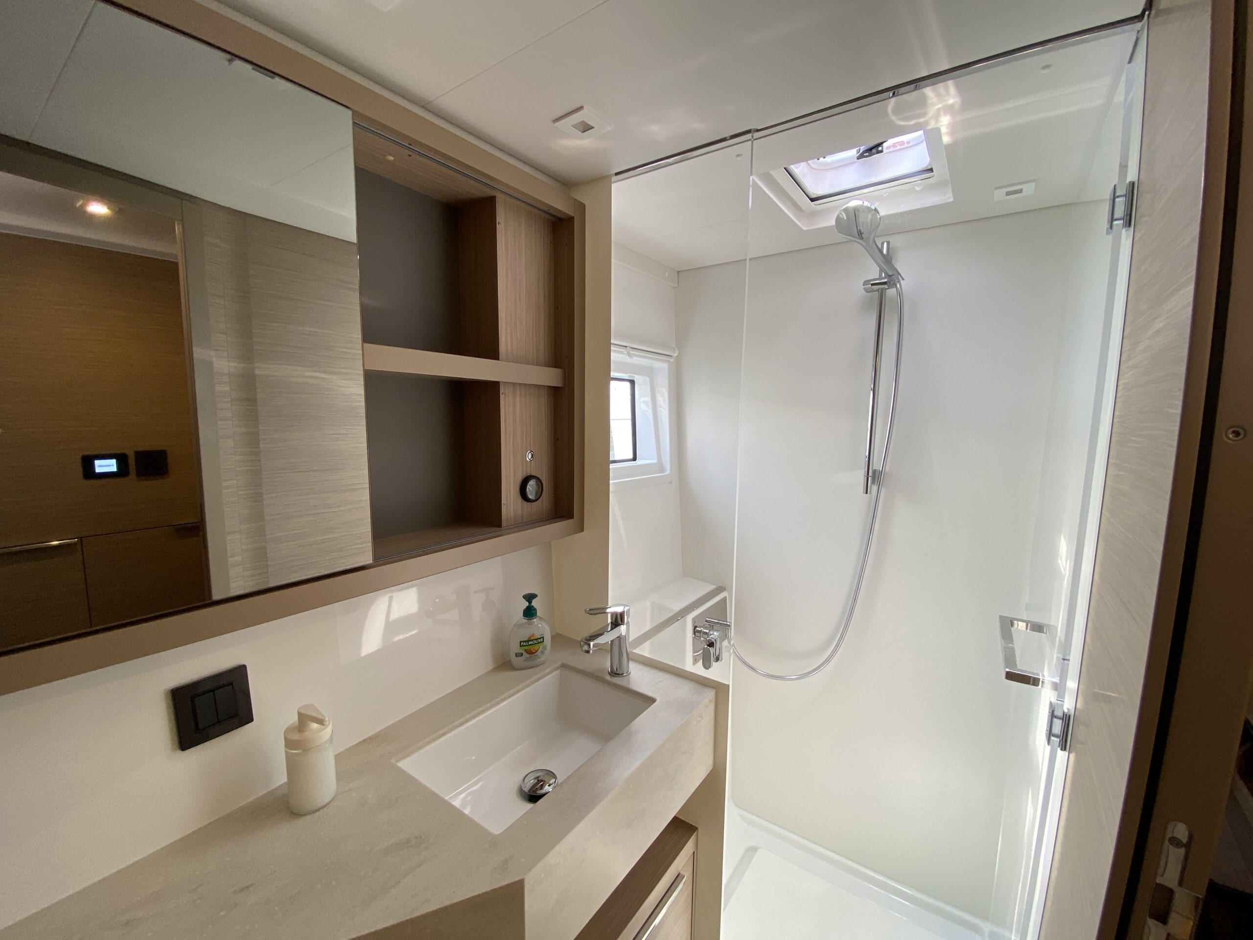 MOONDANCE (A/C , generator,watermaker) Skippered Only