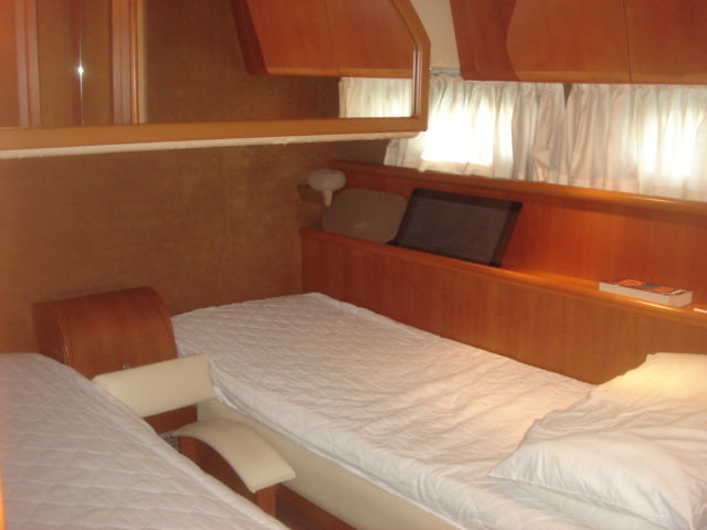 Ferretti 58S