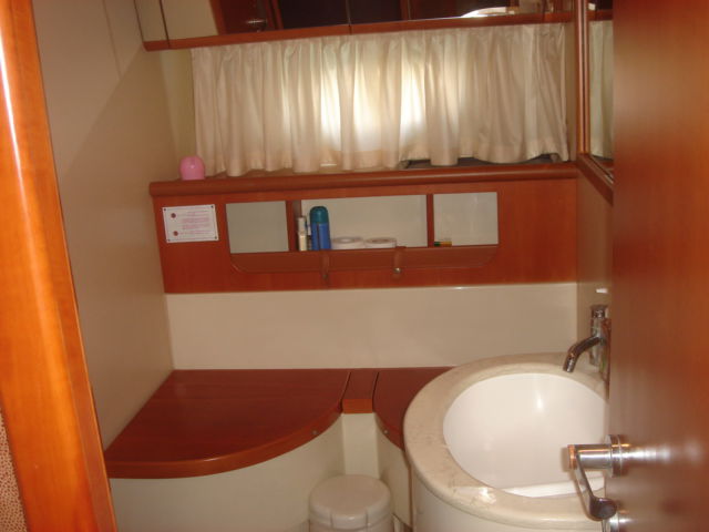 Ferretti 58S