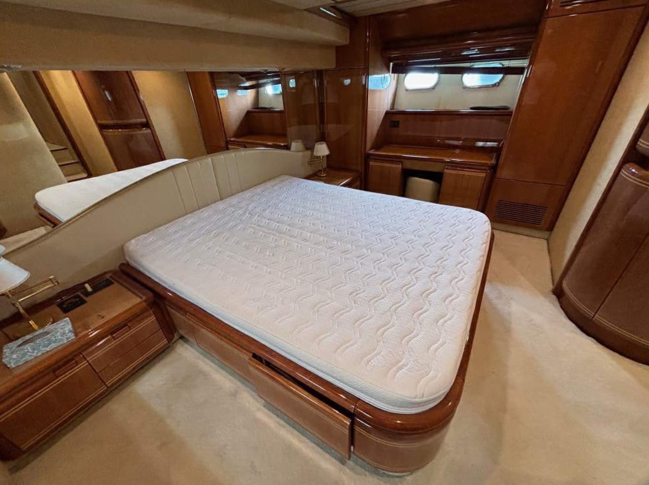 FERRETTI 80 RPH