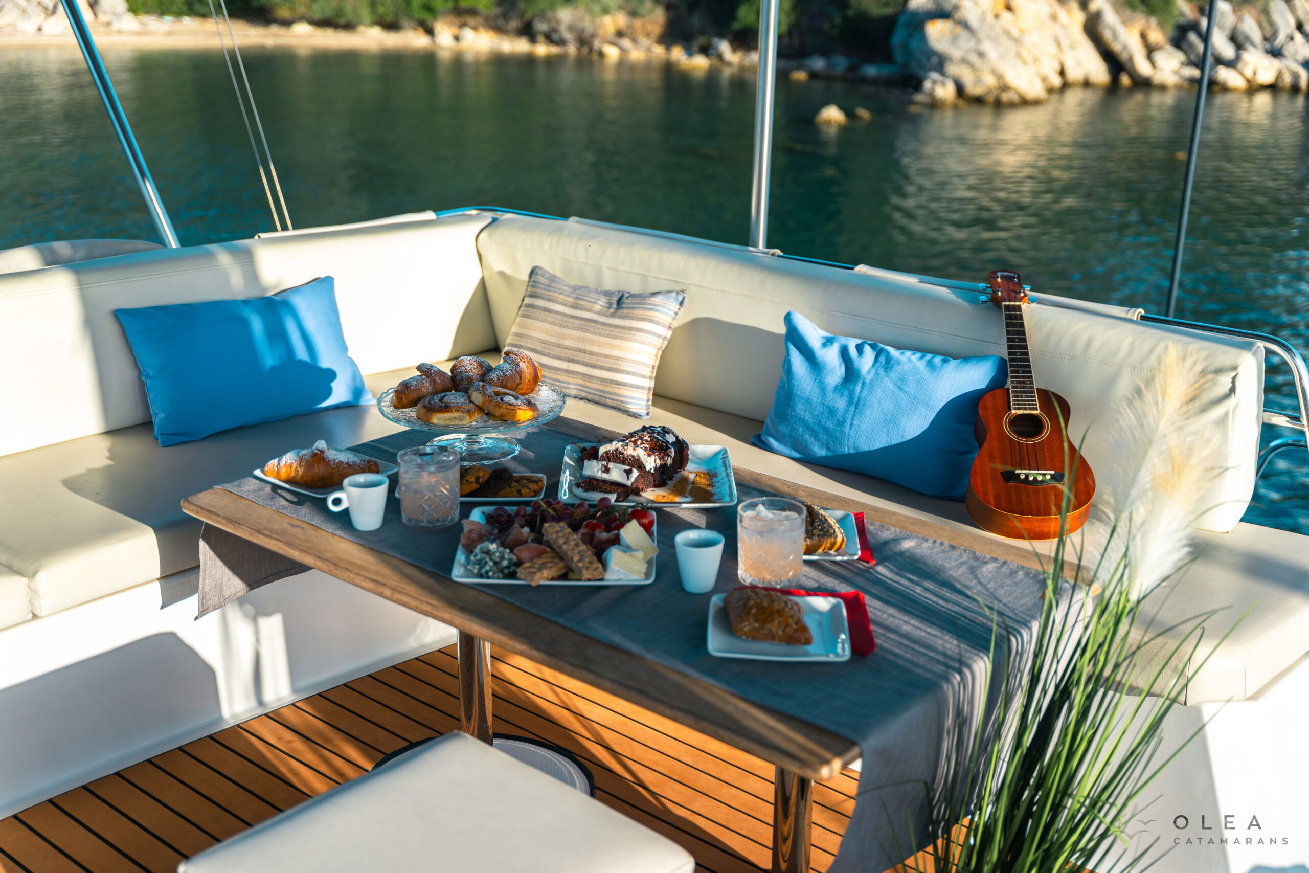 Olea Crewed Elegant Pack