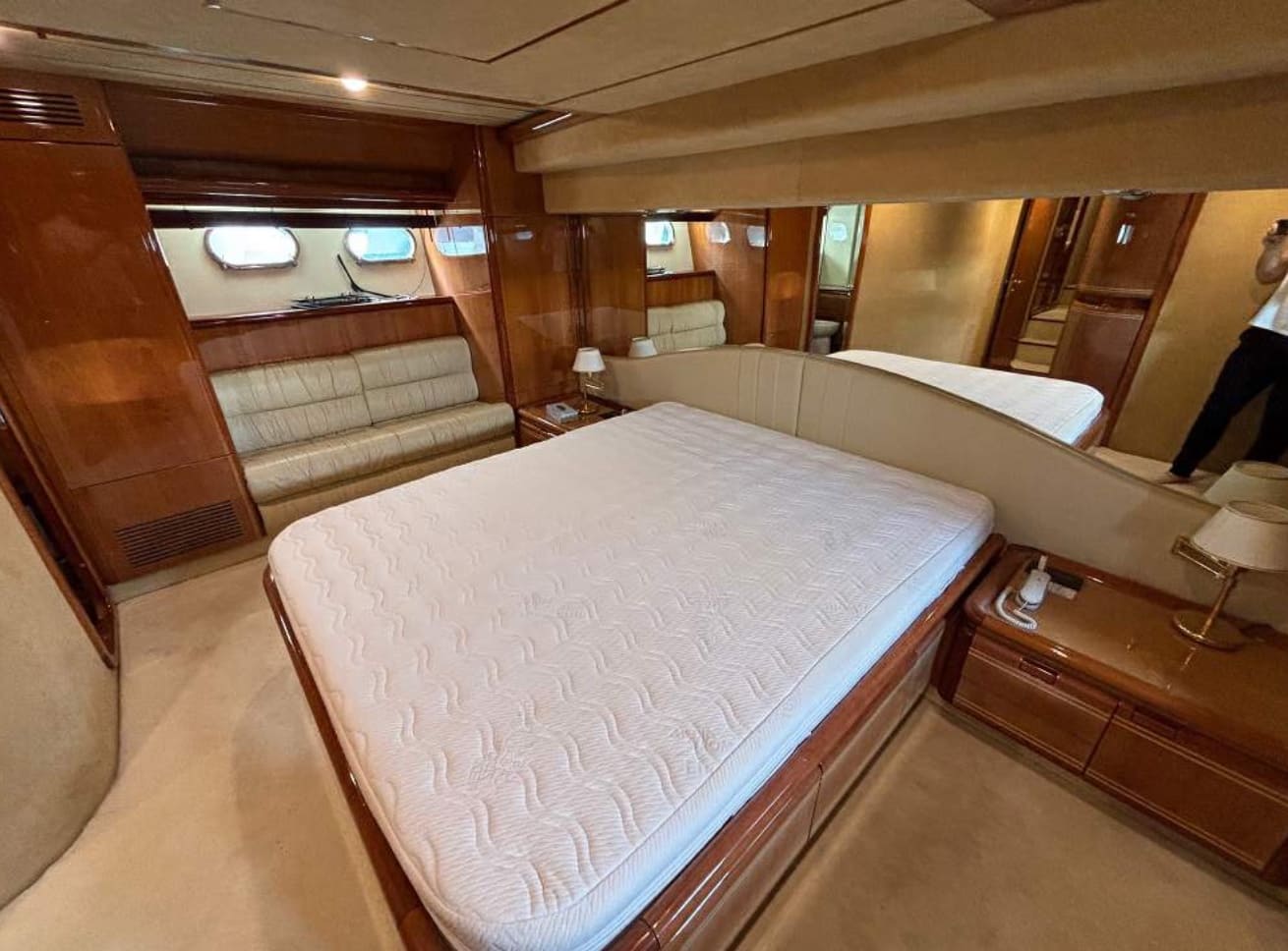FERRETTI 80 RPH