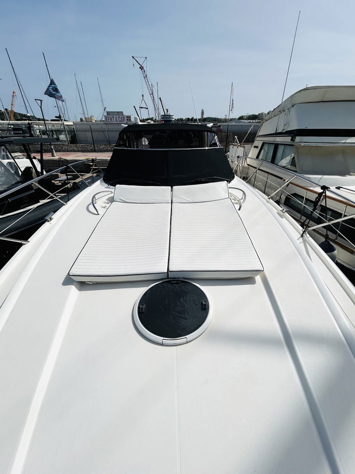 Sunseeker Camargue 53